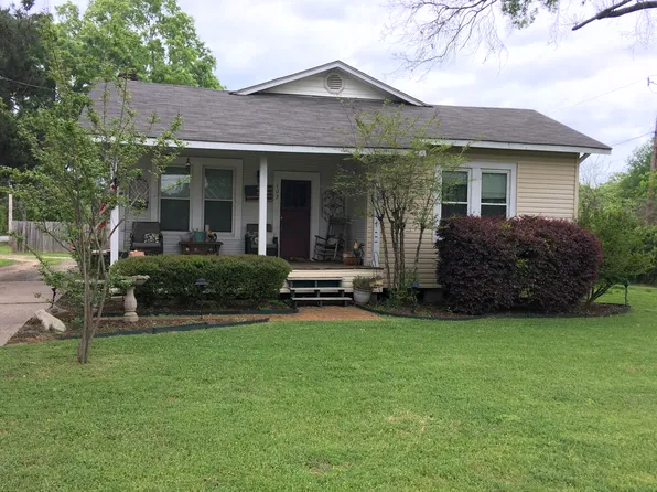 402 5th St, Benton, LA 71006