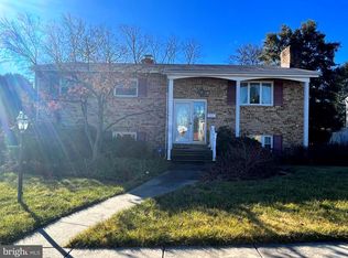 6105 Moorefield Rd, Catonsville, MD 21228