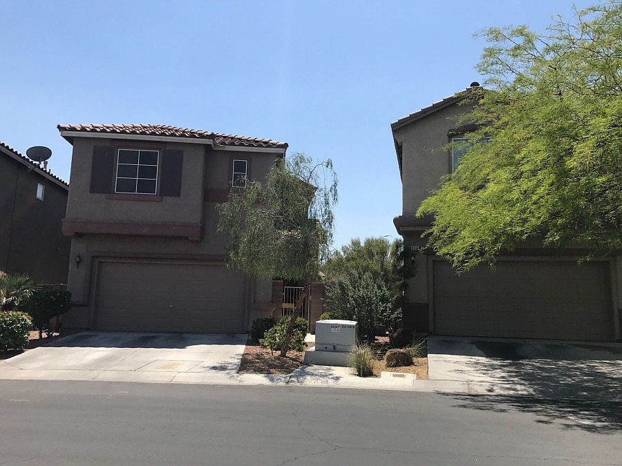 2nd image of 8016 Farthings Hill Dr