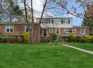 1 Genesee Trl, Harrison, NY 10528