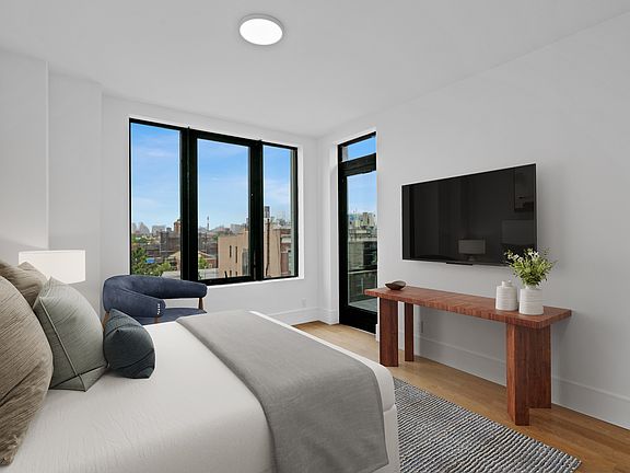 3rd image of 14-27 28th Ave #304