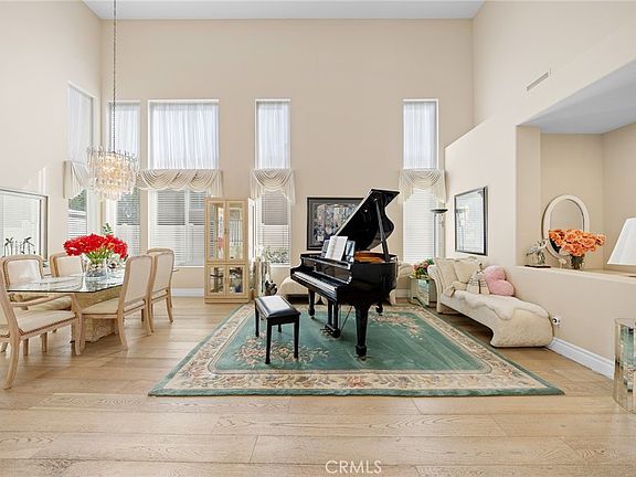 5th image of 8765 E Banner Ridge Dr