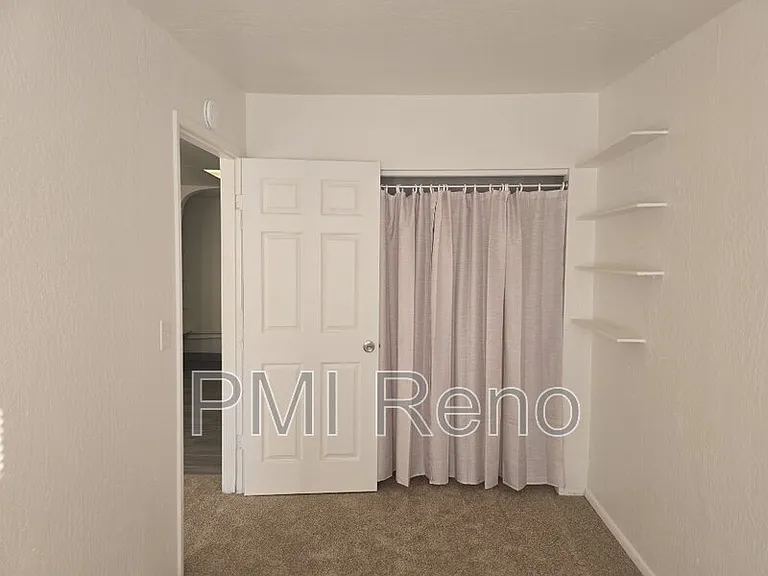 140 Victorian Ave #11 — Photo 9