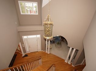 17 Maher Rd, Somerset, NJ 08873