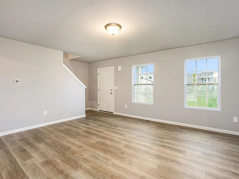 613 Courtyard Pl — Photo 7