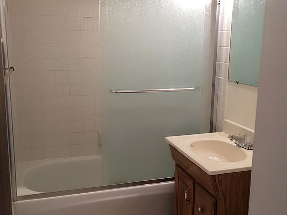 5th image of 1042 Craig Dr