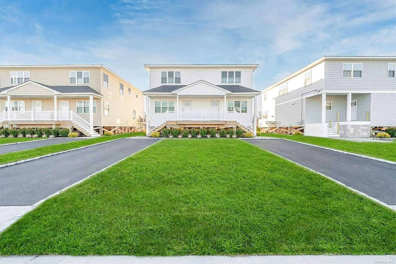 Treasure Island Townhomes on Seaford Harbor — Photo 2