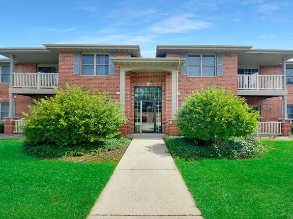 531 Cambridge Ct Unit 1-B, Munster, IN 46321