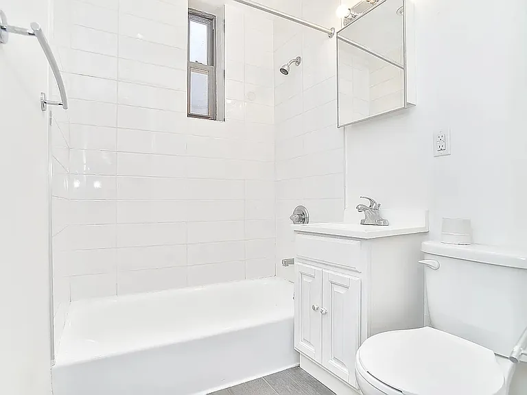 152 E 22nd St #3E — Photo 7