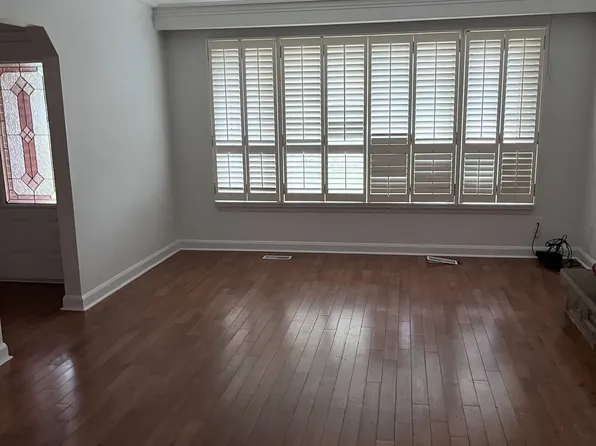 3407 Countryside Dr, Brampton, ON L6P 0T6