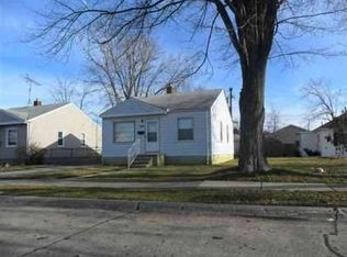 25036 Dale St, Roseville, MI 48066