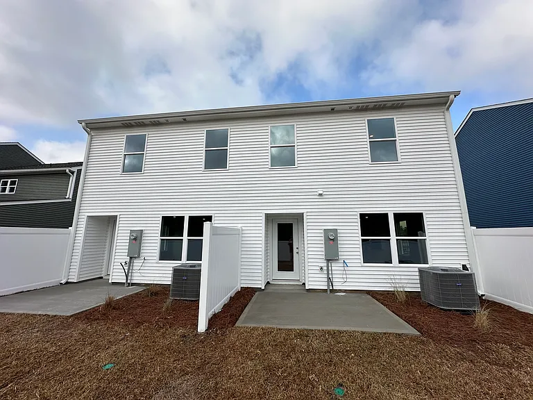 4214 High Glen Dr — Photo 2
