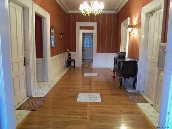 2nd image of 304 Washington Ave