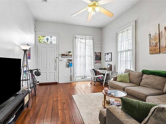4th image of 724-76 Philip St