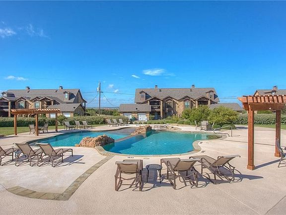 2nd image of 1001 Eagle Point Cir