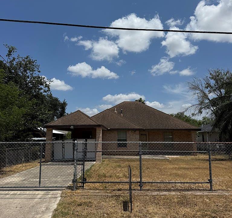 1st image of 302 E Cano St