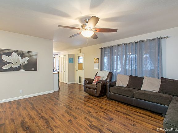 3rd image of 404 Calle Vallecito