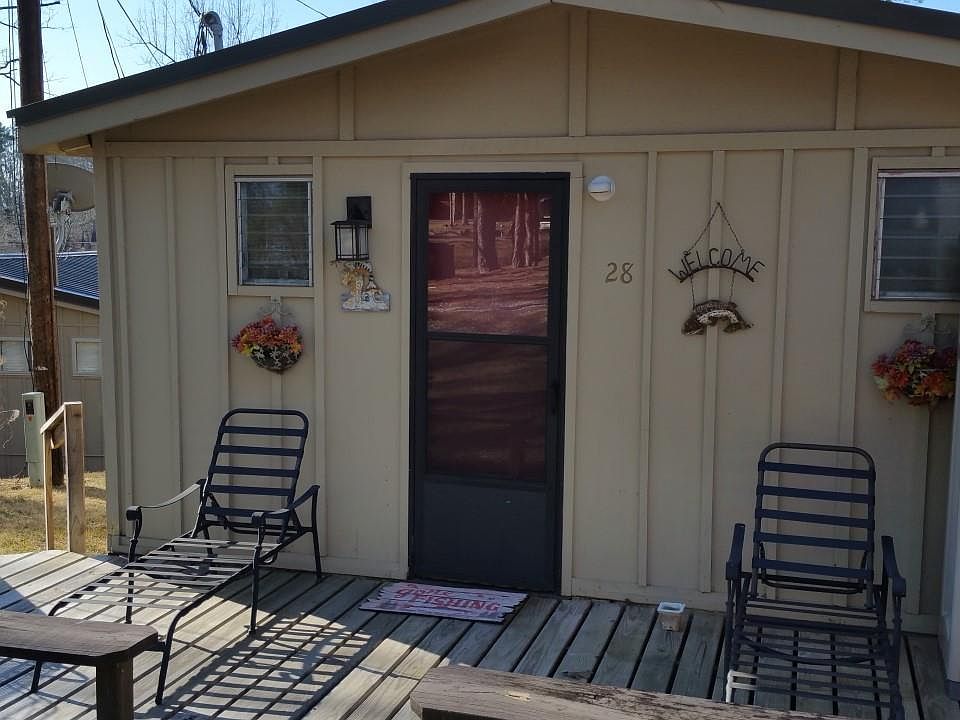 1st image of 611 Lakeland Dr #28