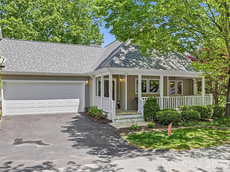 1st image of 119 Carriage Walk Ln