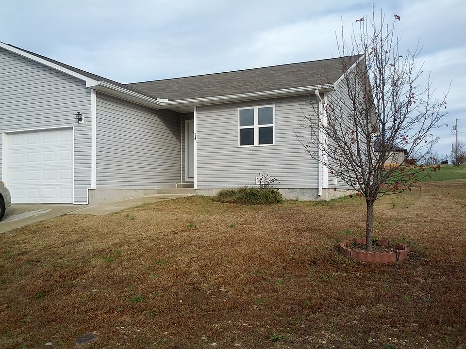 717 S. Howell #1, West Plains, MO 65775