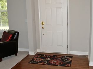 2826 Sweet Clover Way, Wauconda, IL 60084