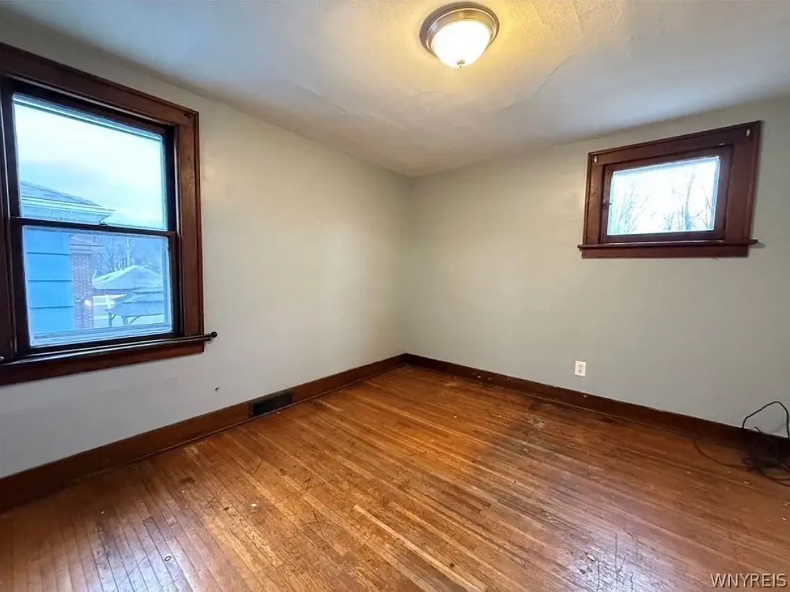 2 bed, 1091 sqft, $1,050 — Photo 4