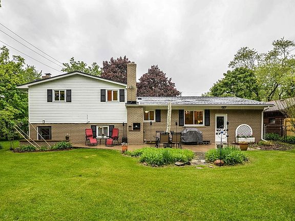 3rd image of 608 Ironwood Dr