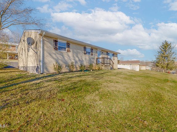 2nd image of 4113 E Englewood Blvd