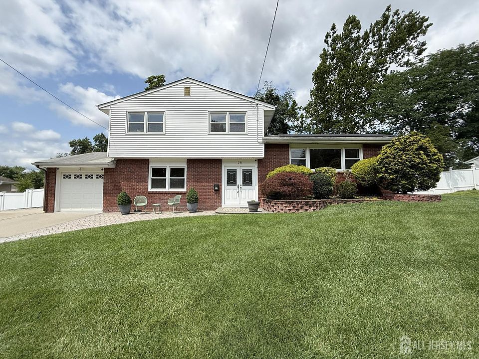 1st image of 28 Gage Rd