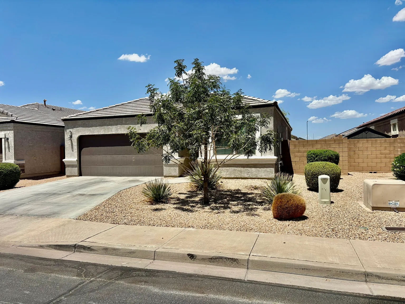 3 bed, 1351 sqft, $1,700 — Photo 3