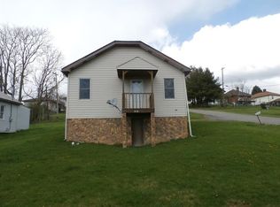 219 2nd St, Langeloth, PA 15054