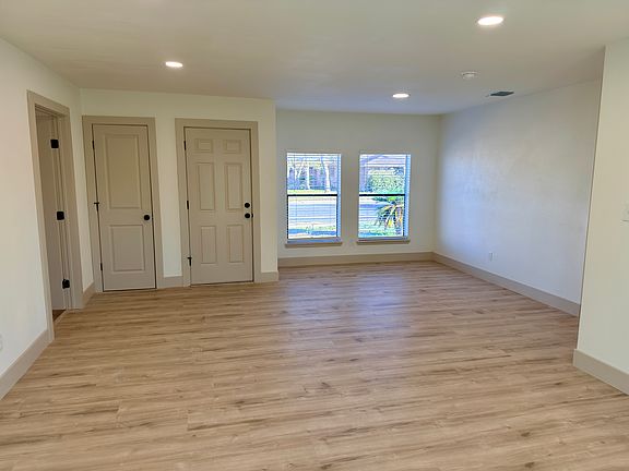4th image of 4241 Starlite Ln
