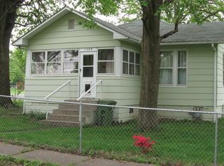 1509 Follis Ave, Johnston City, IL 62951