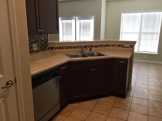 103 Cumberland Way — Photo 3