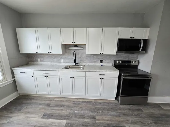 195 Bartlett Lewiston, 195 Bartlett St #6, Lewiston, ME 04240