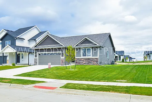 18203 Alpine Dr Photo 1