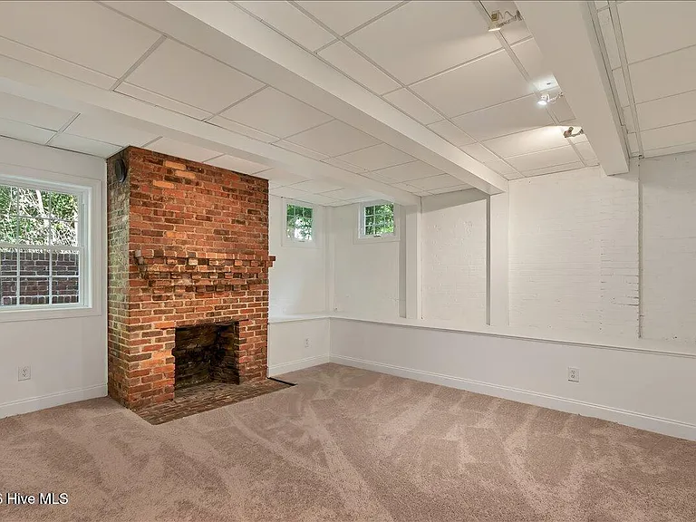 430 N Ridge St — Photo 58