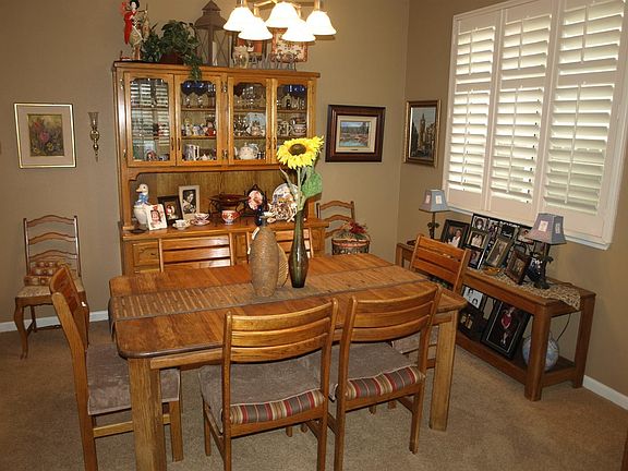3rd image of 5572 Meadow Brook Way