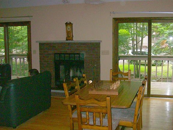5th image of 4285 Chestnuthill Dr