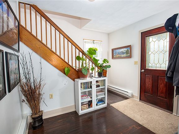 5th image of 105 Robie St