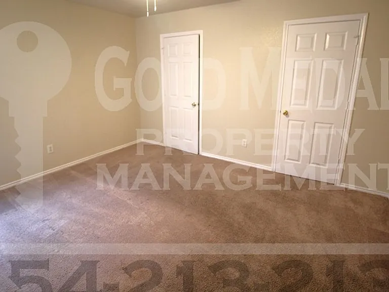 3402 Barcelona Dr — Photo 8
