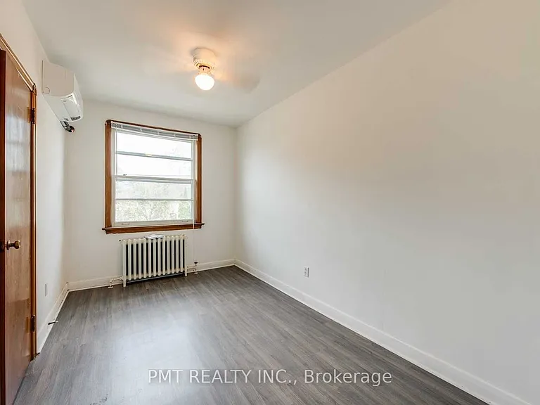 58 Leyton Ave #6 — Photo 9