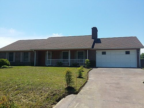 2nd image of 131 Thornbird Dr