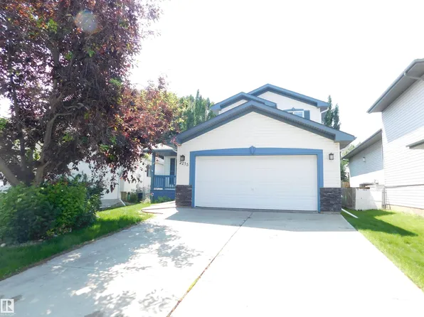 2255 Brennan Ct NW, Edmonton, AB T5T 6M3