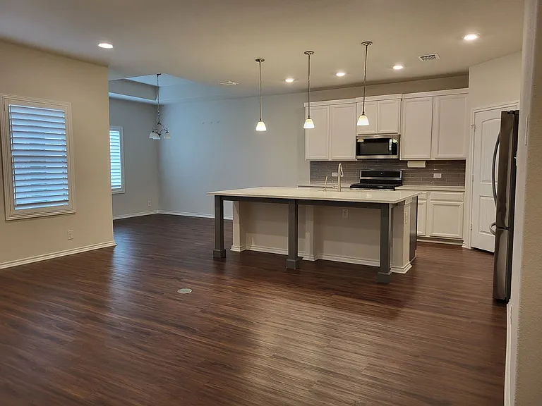 6934 Shiraz Way — Photo 10