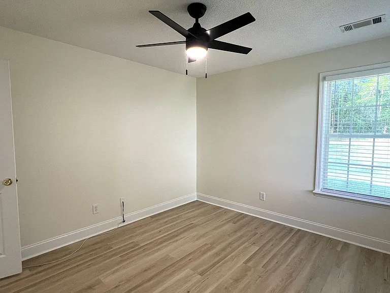 134 Stone Brooke Dr — Photo 31