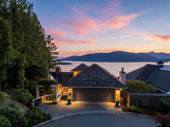 5447 Monte Bre Pl, West Vancouver, BC V7W 3A8