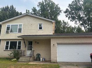 17 Glenhaven Dr, Amherst, NY 14228