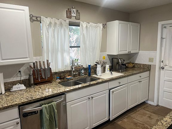 5th image of 8409 Lopez Dr