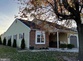 35 Bastian Dr, Mount Laurel, NJ 08054